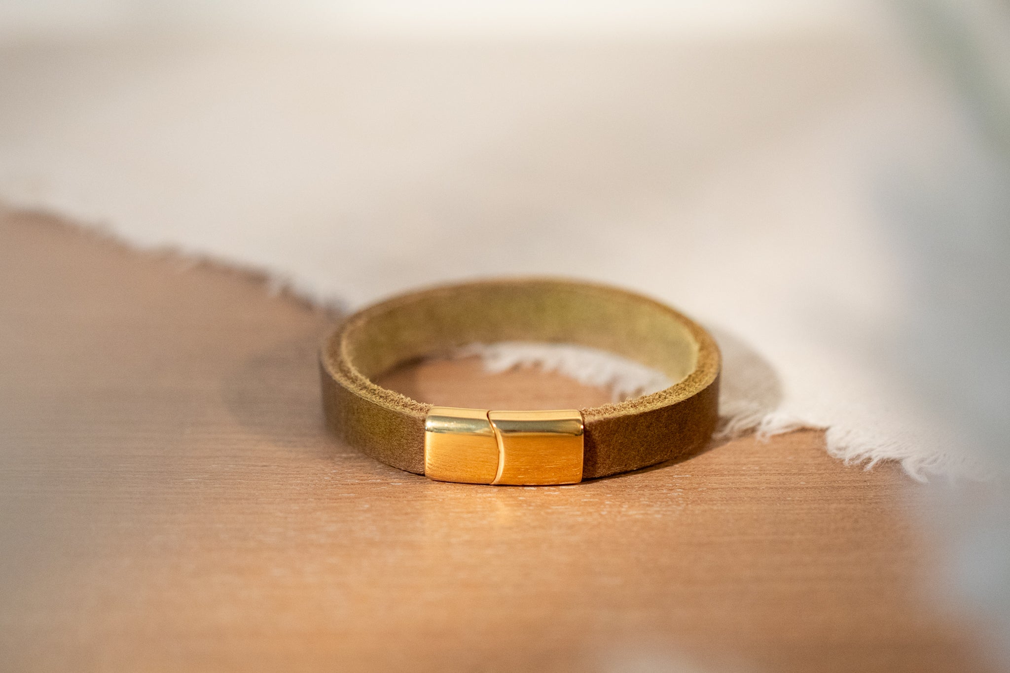 Partnerlook Set - Tova - Oliv Leder PUR - Halsband und Armband