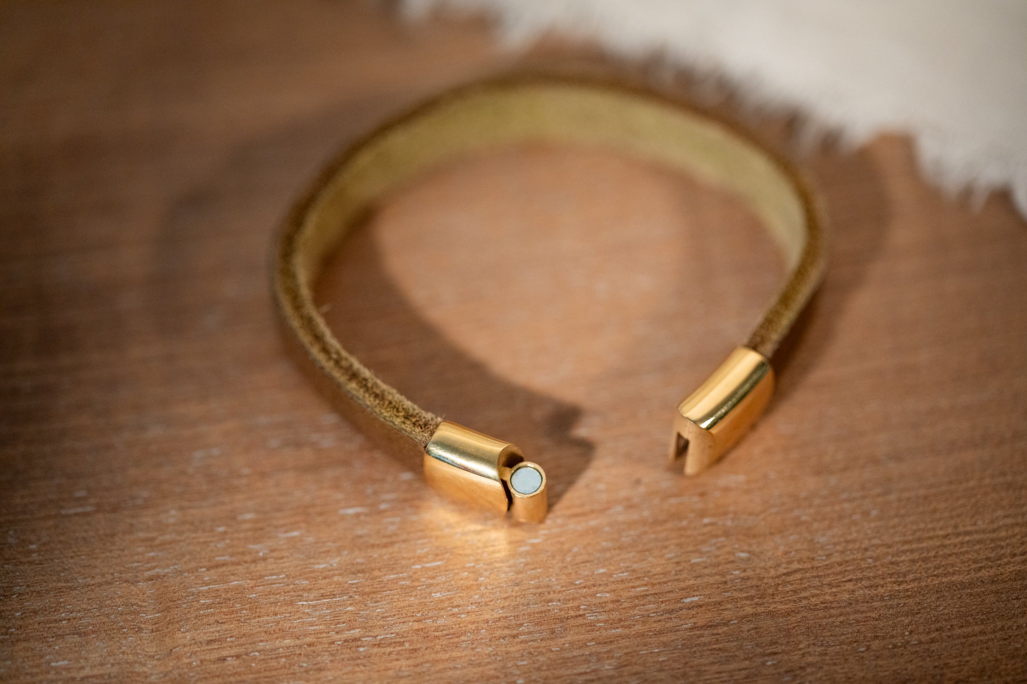 Partnerlook Set - Tova - Oliv Leder PUR - Halsband und Armband