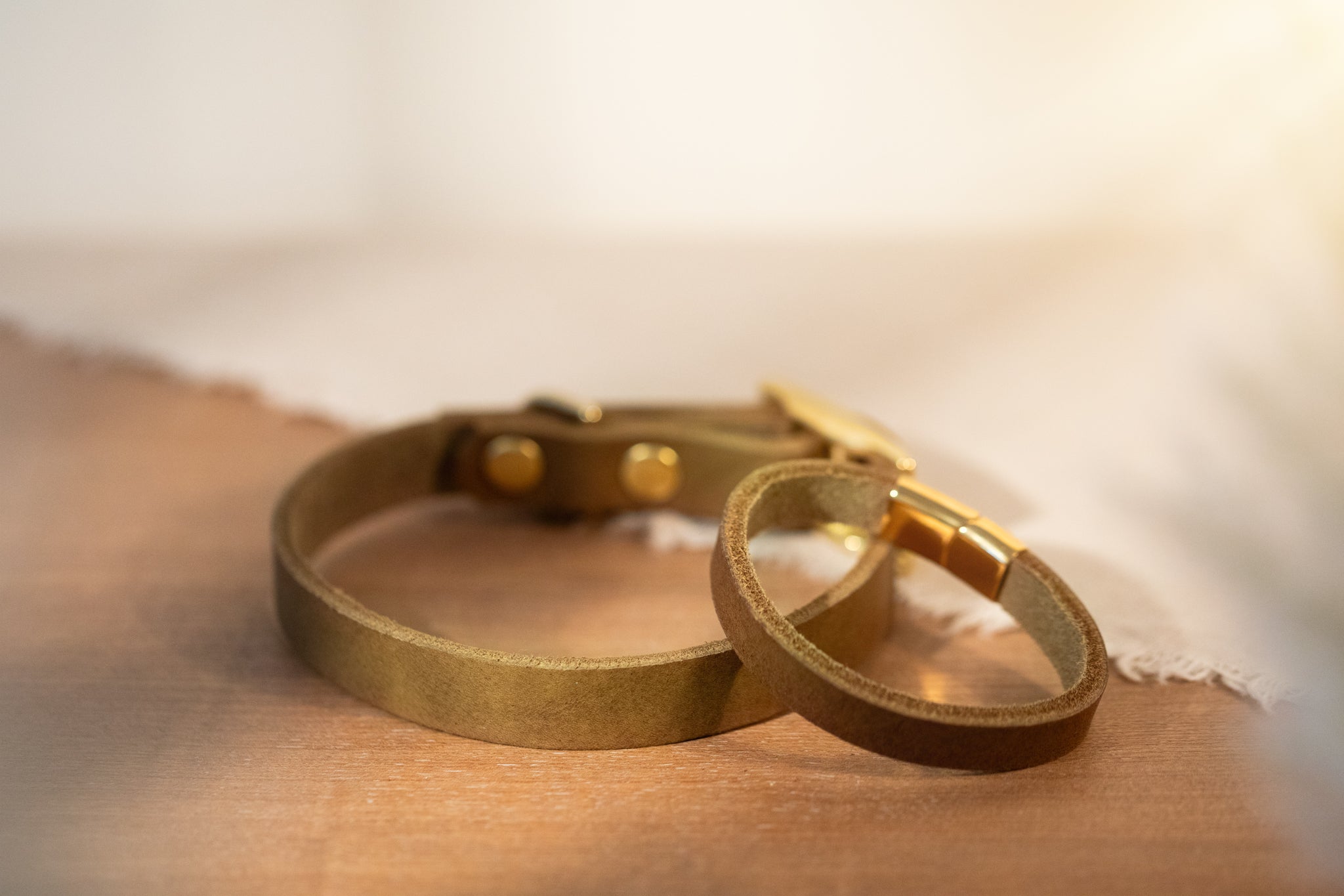 Partnerlook Set - Tova - Oliv Leder PUR - Halsband und Armband