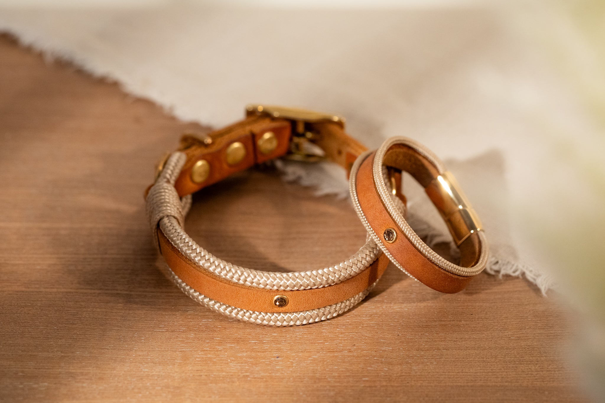 Partnerlook Set - "Lykke" cognac Leder x creme - Halsband und Armband