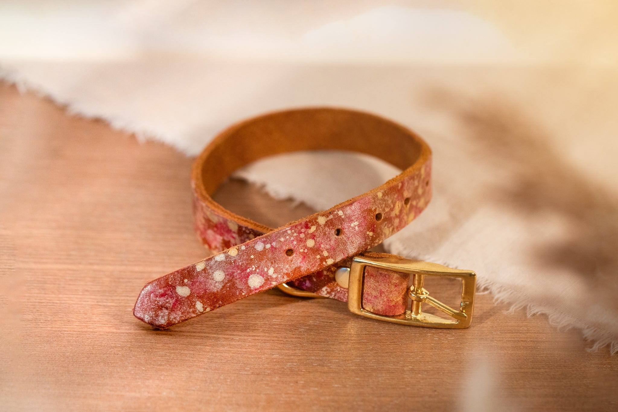Partnerlook Set - Tillit- Cognac Leder veredelt - Himbeer x gold - Halsband und Armband
