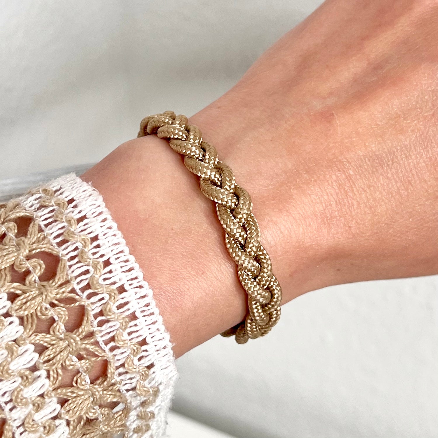 Armbänder
